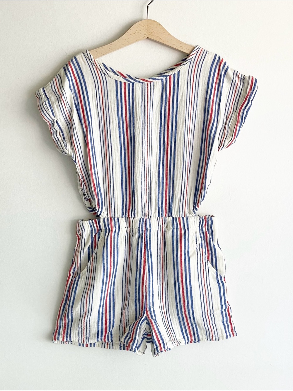 Cat & Jack Romper Girls Small 6-7 Gauze Striped Red White Blue Short Sleeve